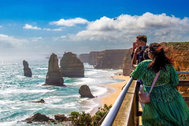 Great Ocean Road Boutique Minibus Reverse Tour & 12 Apostles Minibus Meeting Point Pickup (Max 23 Guests)