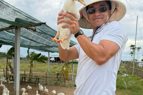 HA Chill:Duck Spa-Farm Tour-Lantern or Coffee Making on Bike HA Chill:Duck Spa-Farm Tour-Lantern Making on Bike Pick up