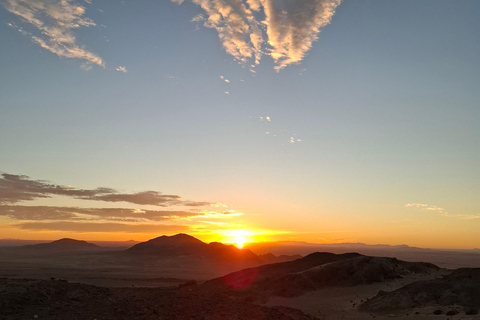 Swakopmund: Namib Desert Sunrise, Seals & Sandwich Harbour