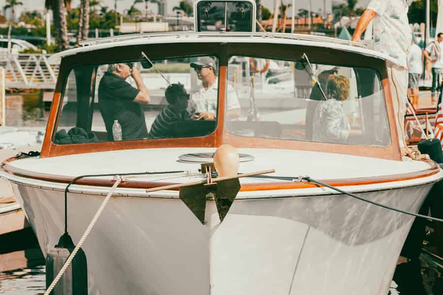 San Diego: Sonnenuntergangsfahrt auf einer klassischen Holzjacht. Foto: GetYourGuide