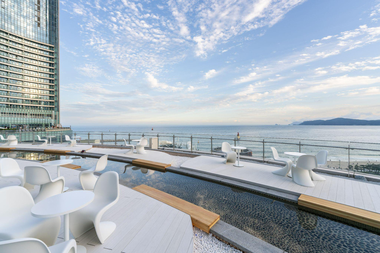 Busan: Korea Sauna "Jjimjilbang" ClubD Oasis Entry Ticket All-day Entry Ticket Weekend