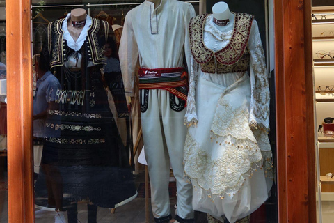 地拉那共产主义遗迹和历史中心之旅地拉那共产主义与历史中心之眼