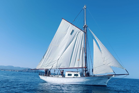 Cabo de Gata: Sailboat excursion to its most secluded coves Sunset in Cabo de Gata