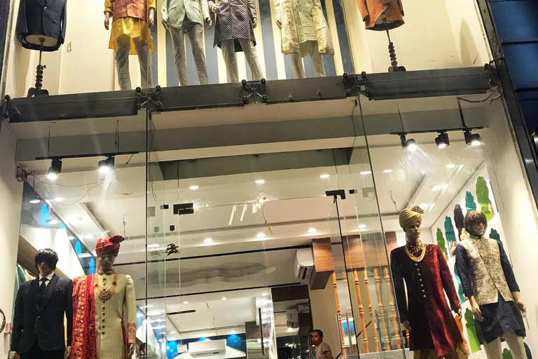 Jaipur: Wedding Outfit Shopping Tour with Local Guy Tour by Tuk-Tuk