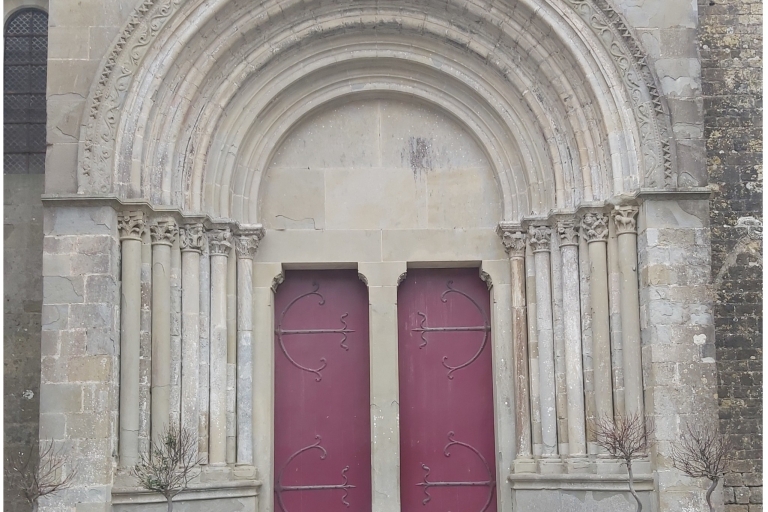 Des murs qui parlent : Guide de l'ancienne basilique de Carcassonne
