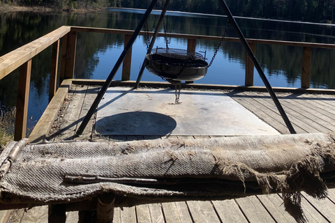 Oslo: escursione guidata nel Parco Nazionale di Østmarka con cibo cotto sul fuocoOslo: escursione guidata al Parco Nazionale di Østmarka con cibo sul fuoco