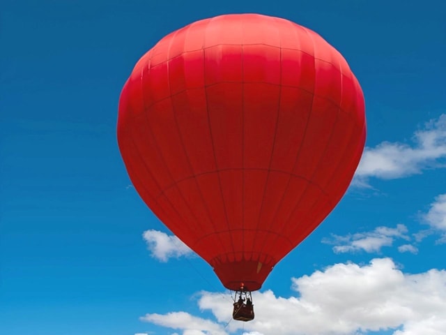 Cusco: Paseo en Globo con Desayuno y Champagne