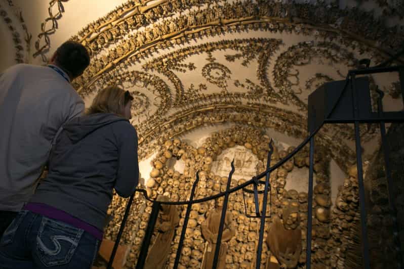 Rome: Capuchin Crypts Guided Tour with Skip-the-Line Entry