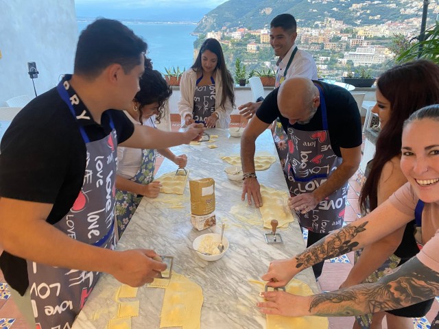 Visit Pizza pasta e dolce vita 100% hand on in Amalfi Coast