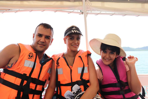 Phuket: La Isla de James Bond en Gran Barco con Piragüismo en Cuevas Marinas