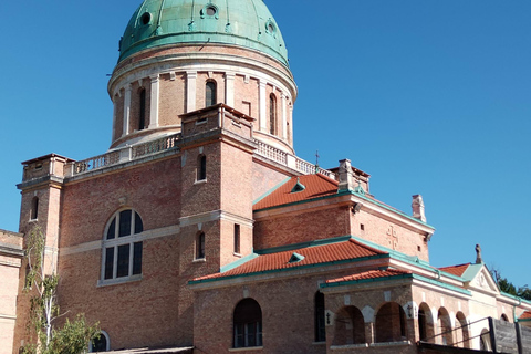 Zagreb: Mirogoj Cemetery & Medvedgrad Castle Echoes of Time: Mirogoj & Medvedgrad