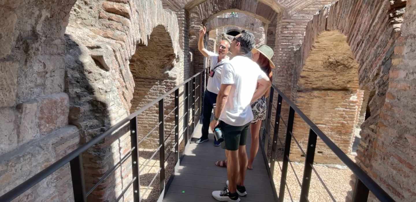 Rom: Geführte Tour durch das Kolosseum mit Unterführung und Arena