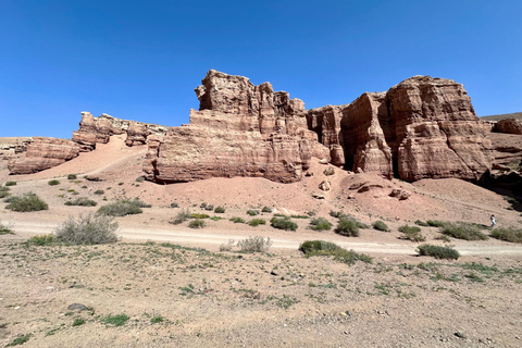 Prywatne: Charyn &amp; Black Canyons oraz Kolsay &amp; Kaindy Lakes.