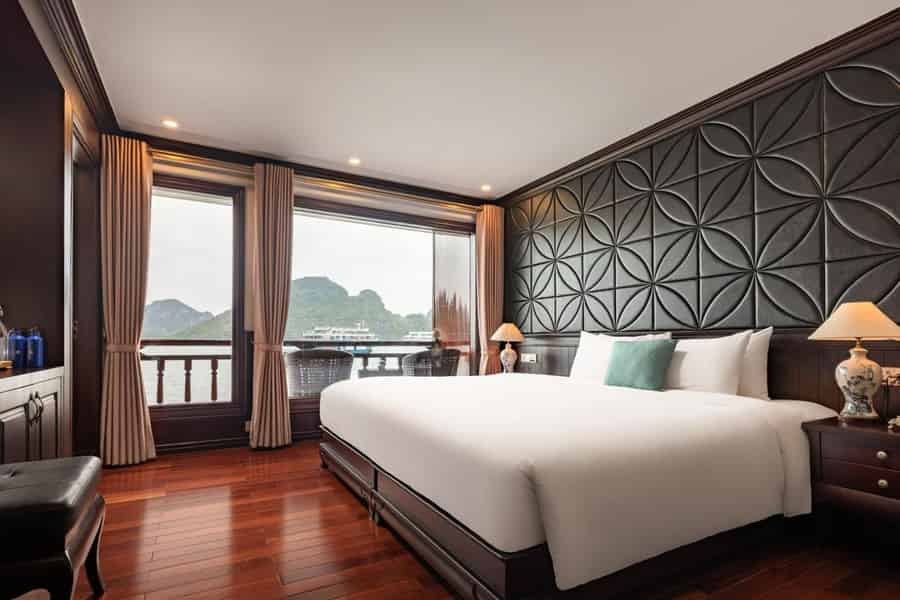 2-Tage: Halong Lan Ha Bay 5-Sterne-Kreuzfahrt mit Balkon und Badewanne. Foto: GetYourGuide