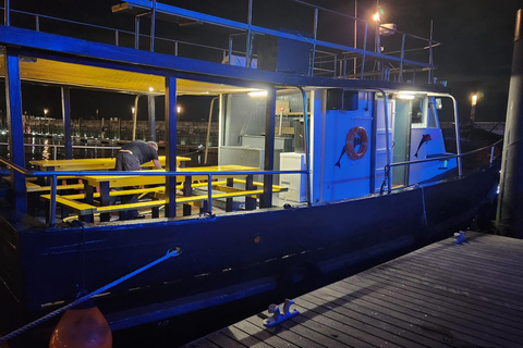 Cascais: Sunset Cruise to Lisbon with Open Bar