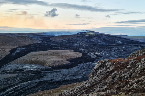 Desde Reikiavik: caminata al volcán Fagradalsfjall con geólogo