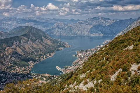 Vanuit Dubrovnik: Dagtrip Koninklijk Montenegro met snelle veerbootBudva - Juweel aan de kust van Montenegro