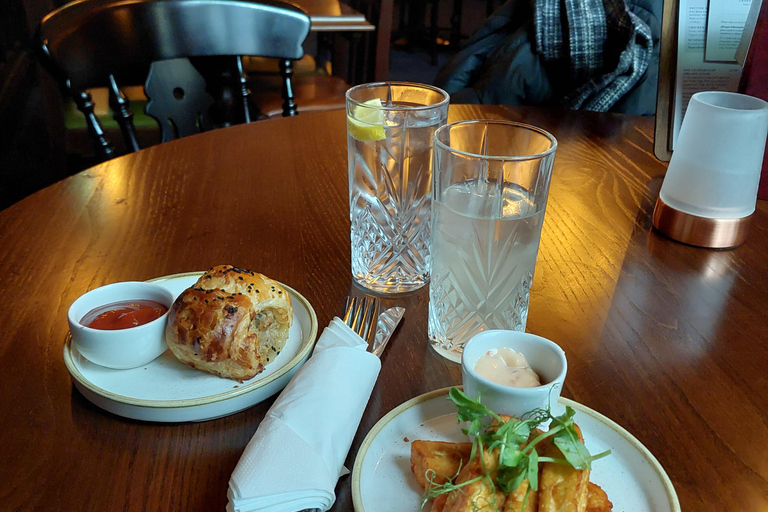 Liverpool: Albert Dock & Cavern Quarter Walking Food Tour