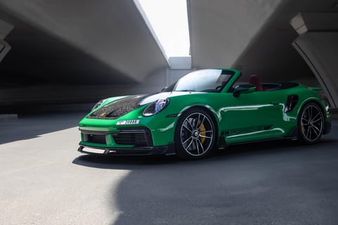 Dubai: Rent a Porsche 911 Turbo S
