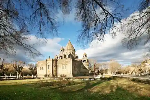 From Yerevan: Echmiadzin cathedral and Zvartnots temple