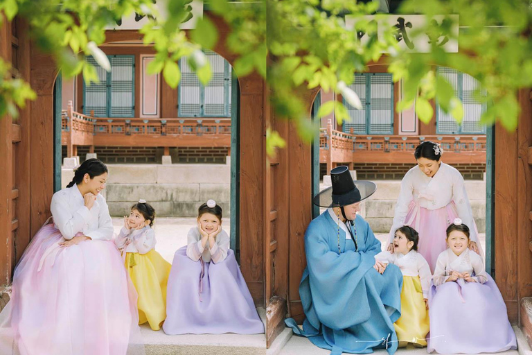 Storytelling Hanbok Photography at Royal Palace Private Group Photography Session