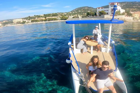 Nice : Croisière privée en bateau solaire sur la Côte d'Azur