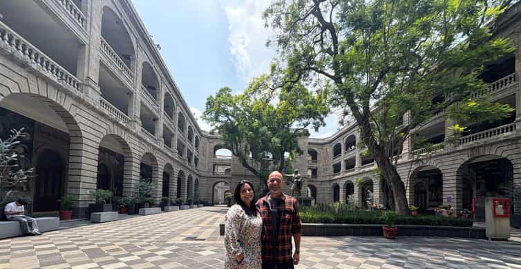 Mexico City: Diego Rivera's Murals Guided Walking Tour photo 3