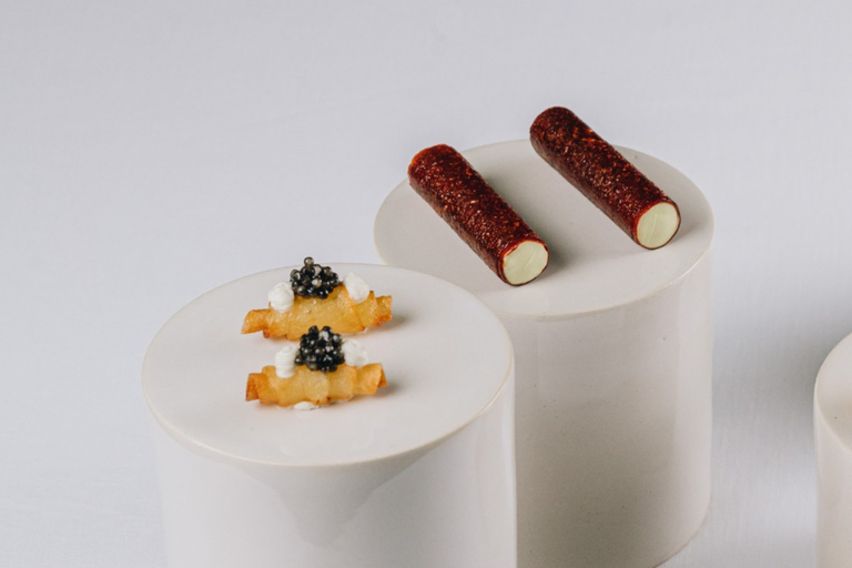 من مالقة: منتجع هيغيرون الصحي وتناول الطعام الفاخر - سيارة تيسلا X الفاخرة