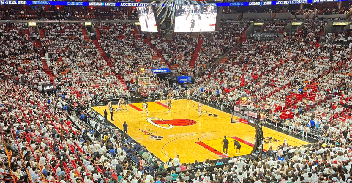 Miami: ingresso para jogo de basquete do Miami Heat no Kaseya Center