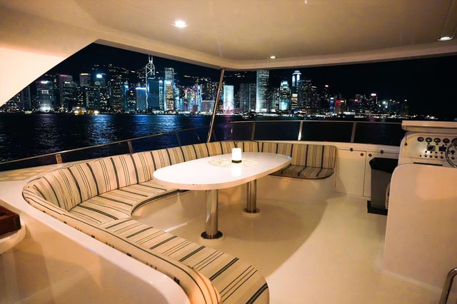 HK: Victoria Harbor Tour & Symphony of Lights (Free Drinks)