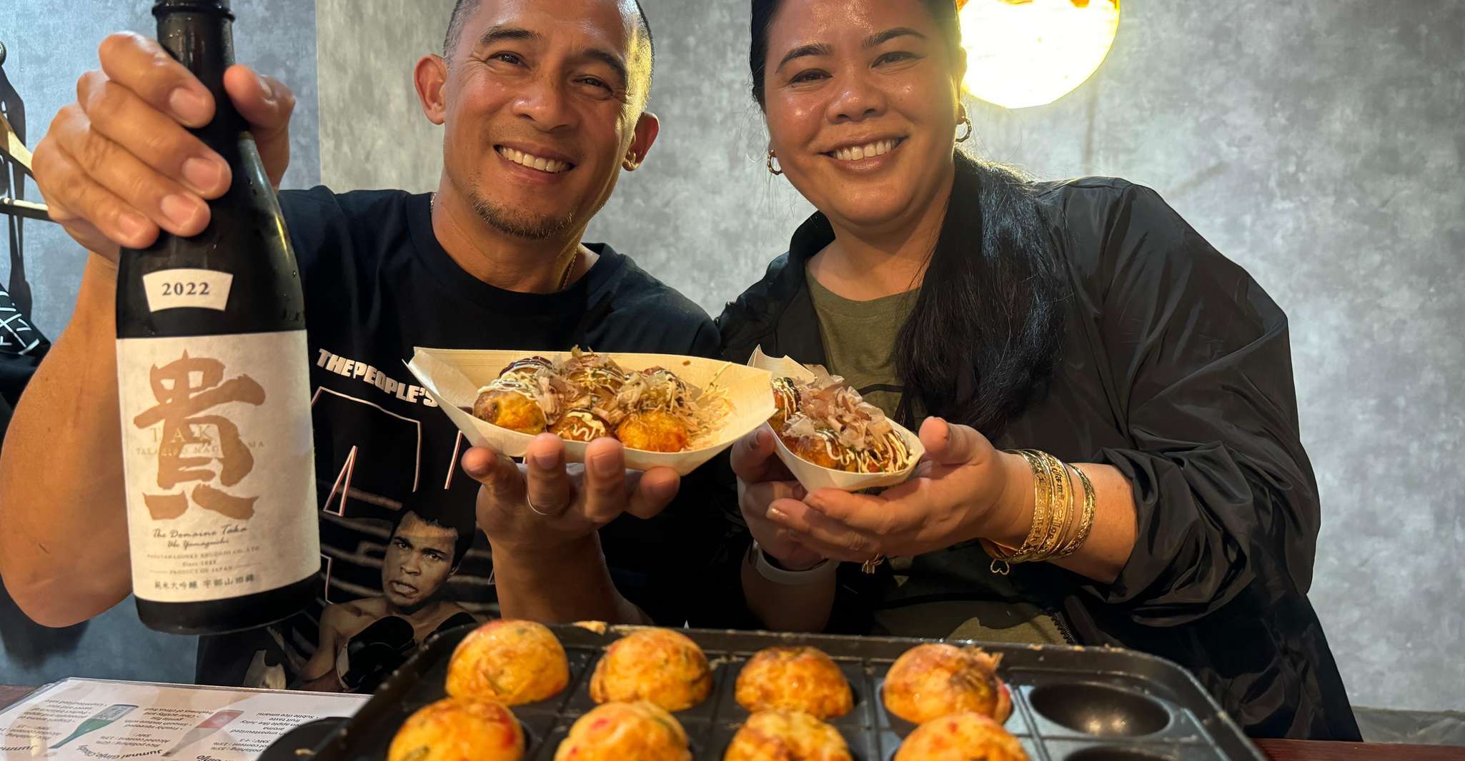 Osaka Sake Tasting with Takoyaki Cooking photo 9