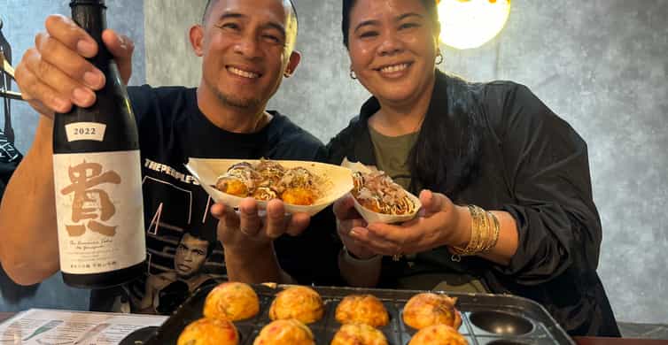Osaka Sake Tasting with Takoyaki Cooking photo 9