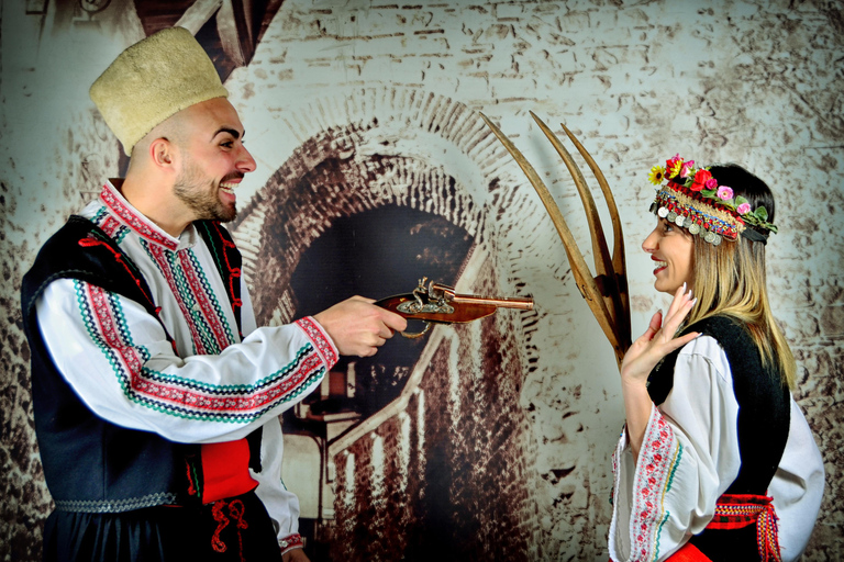 Plovdiv: Traditional Bulgarian Costume Photo Experience
