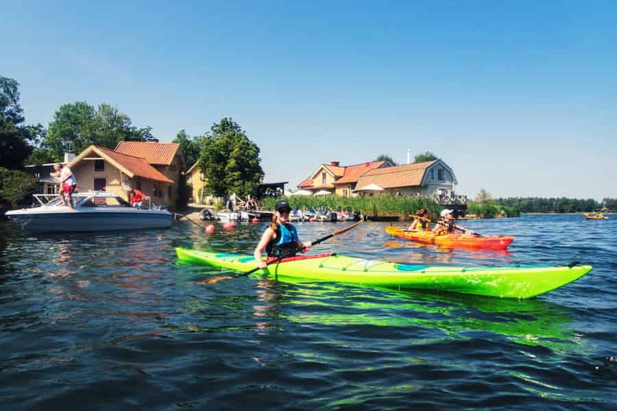Stockholm: Schäreninseln Kajaktour und Picknick im Freien. Foto: GetYourGuide