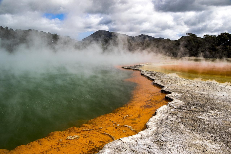 Private Luxury Auckland - Rotorua Geothermal Wonderlands Private Luxury Auckland-Rotorua Geothermal Wonderlands