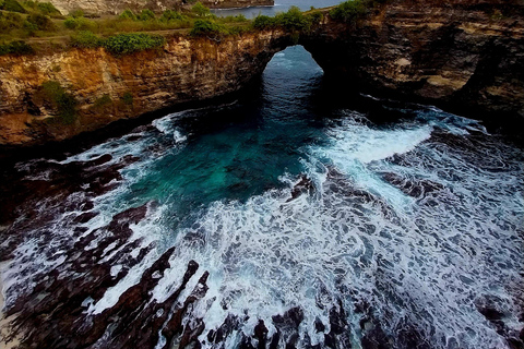 Nusa Penida : Visite guidée d&#039;une journée avec un chauffeur local comme guide