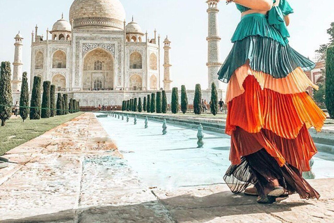 Skip The Line Taj Mahal & Agra Guided Tour With Transfer Guide & car in Agra