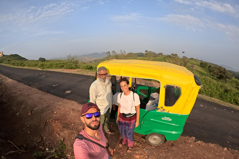 Udaipur: Private Village Tour by Tuk-Tuk or Car Village Tour by Car