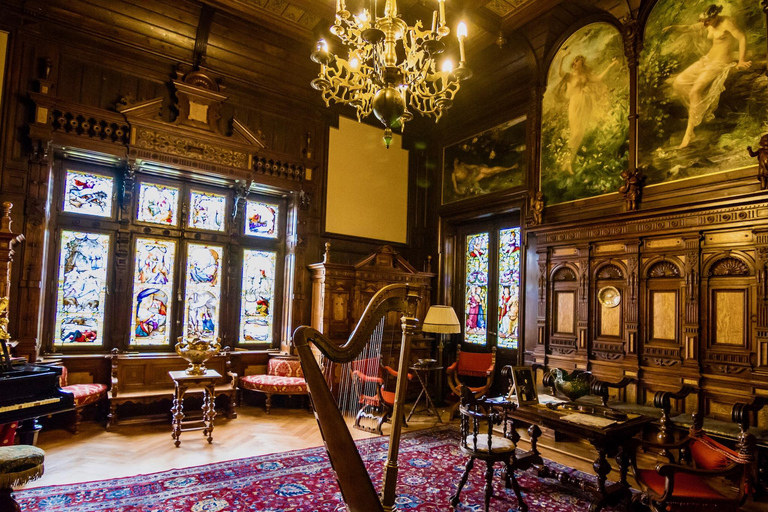 Bucharest: Transylvania Tour with Peles, Dracula, and Brasov