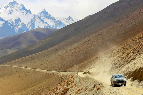 Kathmandu: Upper Mustang 7-Day Luxury Overland Jeep Tour