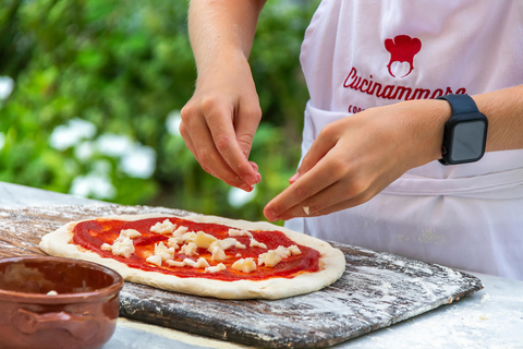 SORRENTO : L&#039;école de la pizza maîtrise les délices napolitains