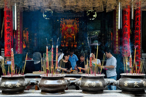 Ho Chi Minh: Colonial Landmarks, War Museum, and Cholon Tour Private Tour
