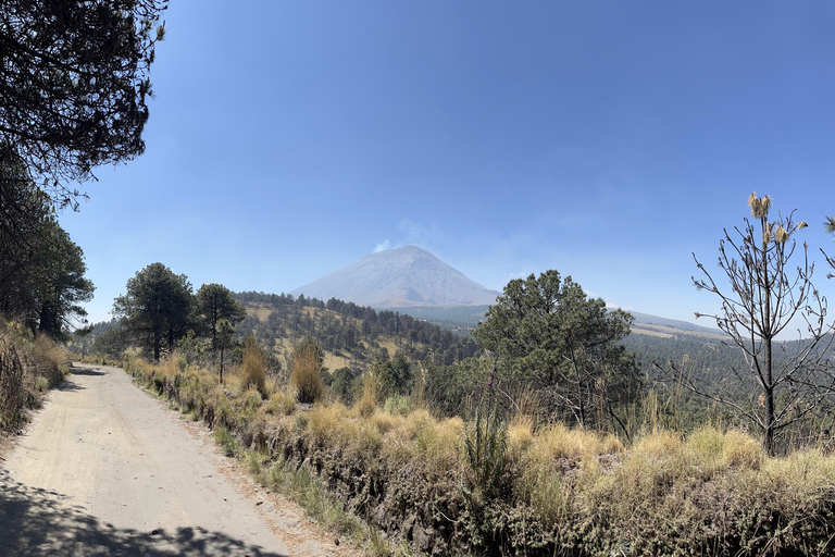 Tour to Iztaccihuatl volc