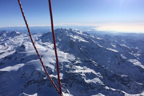 Luchtballonvaart in ZwitserlandSwitzerland hot air balloon flight