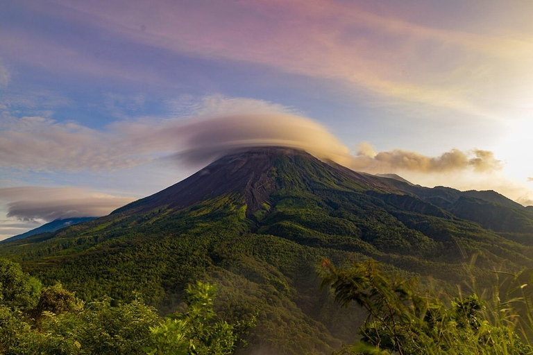 Jogja: Sunrise Turgo Hills, Jomblang Cave, Pindul Tubing