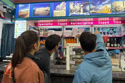 ポリニャーノ・ア・マーレ：プロのガイドと巡るグルメツアー