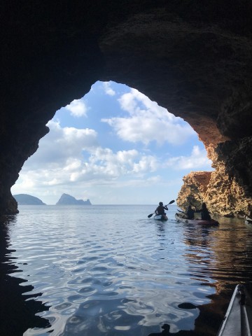 Visit Cala Codolar Guided Sea Kayaking and Snorkeling Tour in Santa Eulària des Riu, Ibiza, España