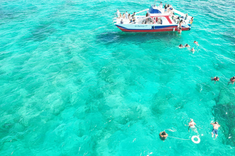 Punta Cana: Hip-Hop & Afrobeats Party Boat with Open Bar