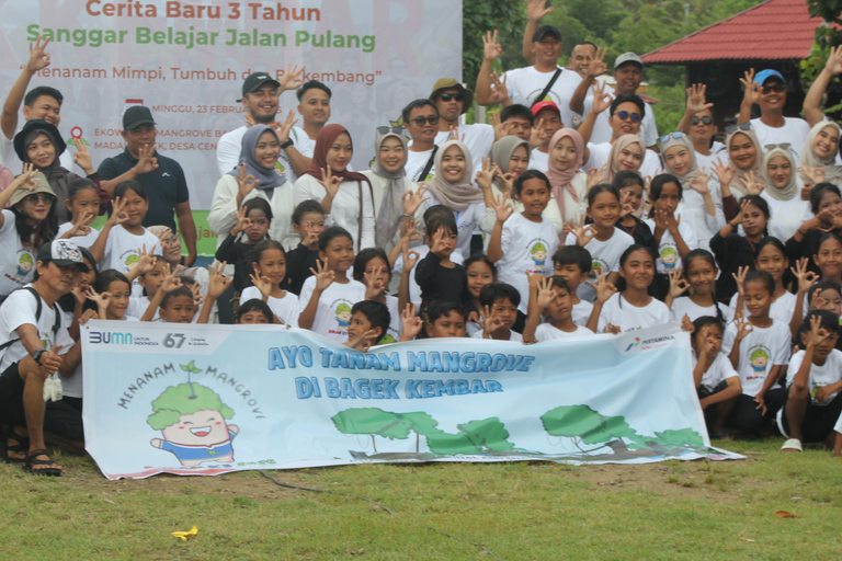 Bagek Kembar: Mangrove & Stingless Beekeeping Experience