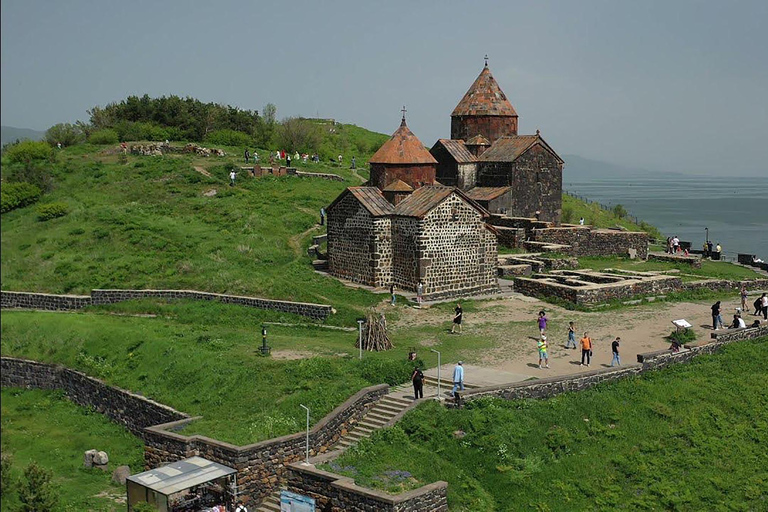From Tbilisi: 2-Day Armenia Tour with Lake Sevan
